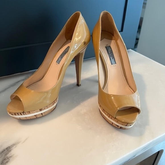 Prada Pumps - Picture 3 of 3